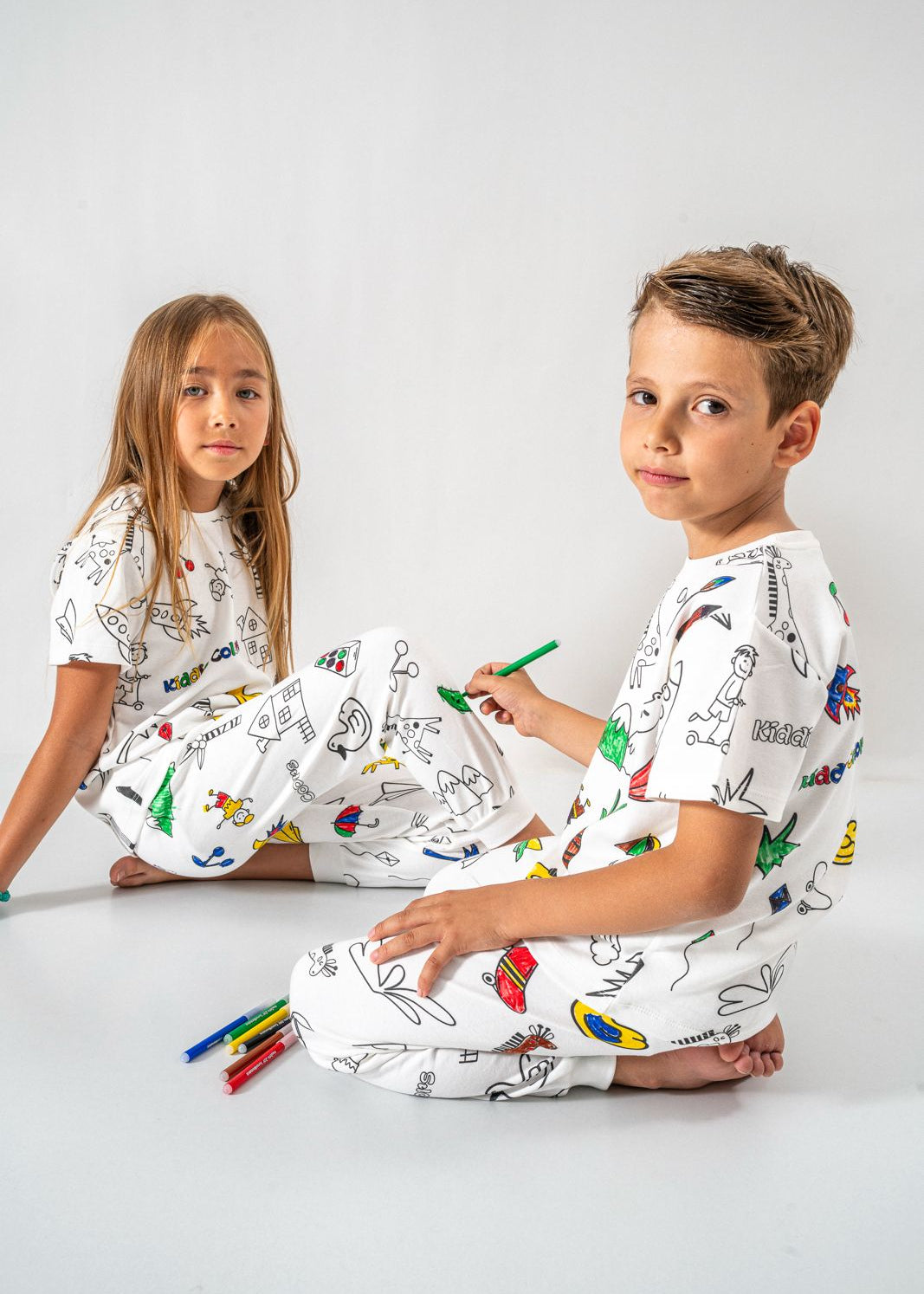 Boyanabilir Çocuk Pijama Takımı (Boyama Kalemi Hediye)